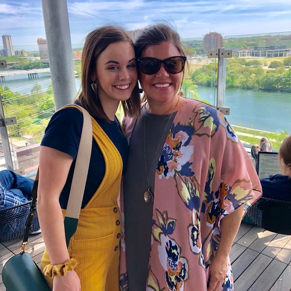 Meet your Posher, Brooke - Picture 2 of 2